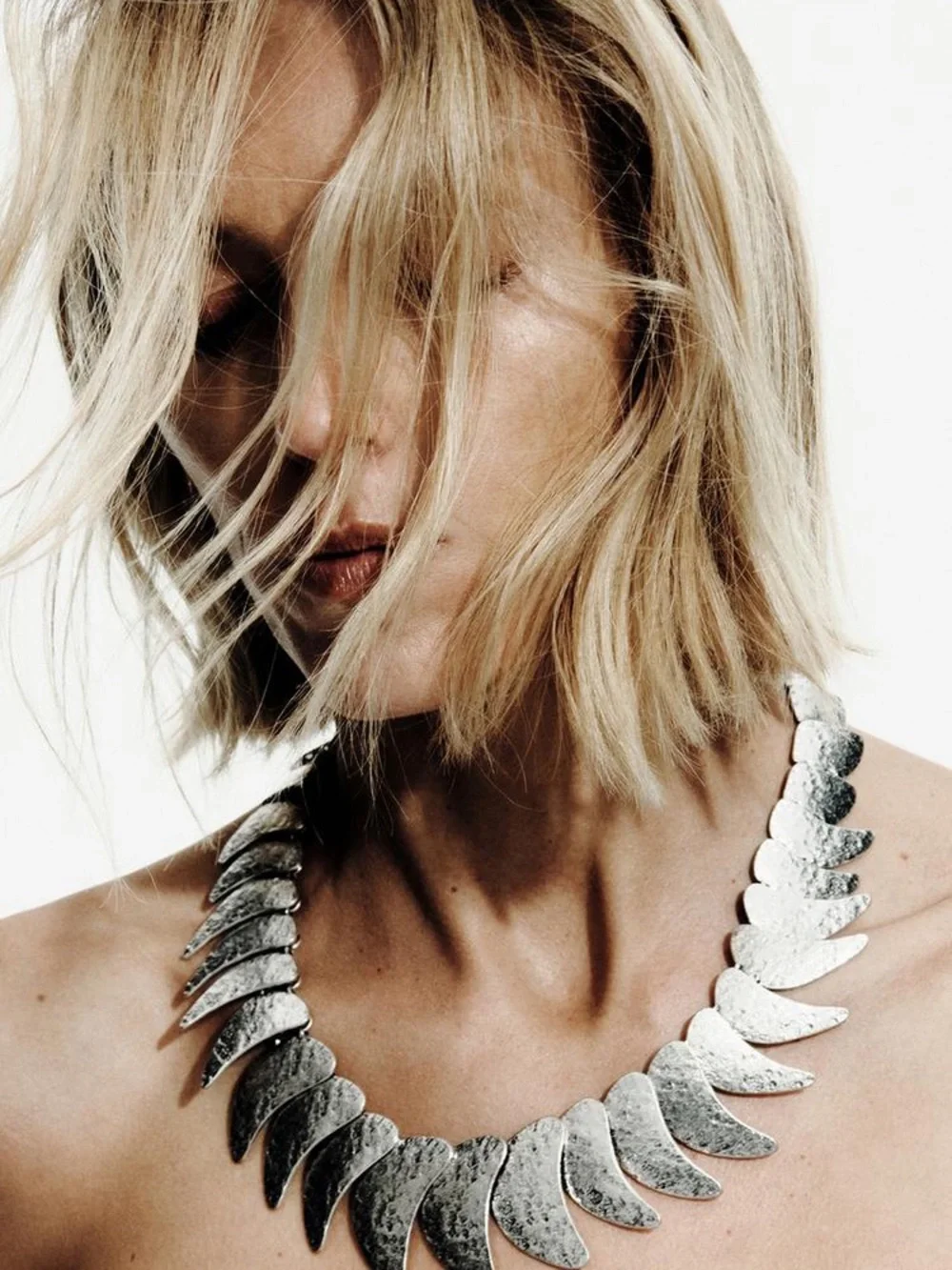 ZARA TEARDROP METAL PLATE NECKLACE